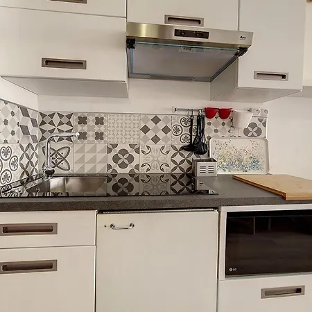 Apartamento Confortable Aux Menuires Avec Balcon, Skis Aux Pieds