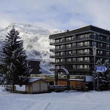 Confortable Aux Menuires Avec Balcon, Skis Aux Pieds Apartamento